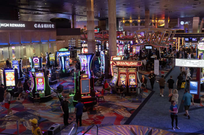 Alles Spitze $ 1 Kaution