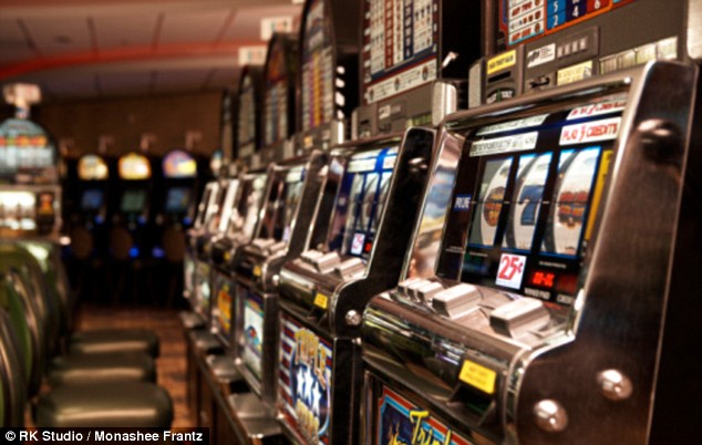 casino games machine online